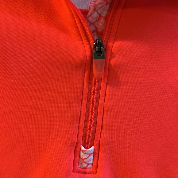 Under Armour Long Sleeved Size Medium Cold Gear Orange Zipper Front - Picture 4 of 7